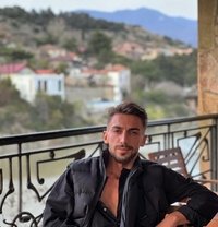 Mattew xxl - Male escort in Athens