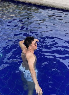 Matthew Ray - Acompañantes masculino in Dubai Photo 2 of 2