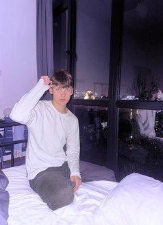 Matthew - Male escort in İstanbul Photo 1 of 4