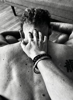 Matthias Lust - Acompañantes masculino in Cape Town Photo 3 of 4