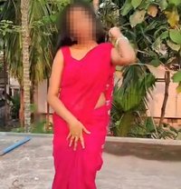 Mature Corporate Girl - escort in Pune