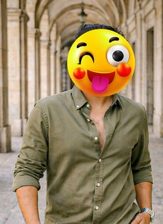 Mature & Gentleman - Male escort in Gurgaon Photo 6 of 13