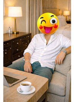 Mr Therapist Indian - Male escort in New Delhi Photo 4 of 7