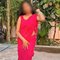 Mature Independent Sexy Corporate Girl - puta in Pune Photo 2 of 5