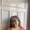 Mature Married Housewife - puta in Pune Photo 3 of 5