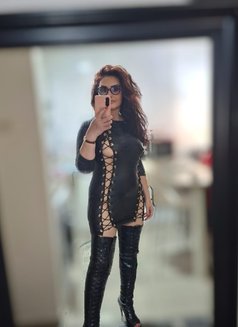 Russian milf - companion in Dubai Photo 8 of 8