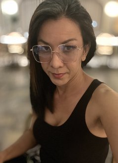 Mature Mistress T Sinpattaya - Transsexual escort in Pattaya Photo 10 of 15