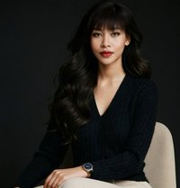 Mature & petite companion - escort in Hong Kong