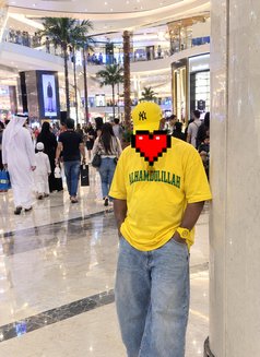 Matured, Caring, Fit N Healthy Gentleman - Male escort in Chennai Photo 1 of 5