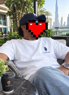 Matured, Caring, Fit N Healthy Gentleman - Male escort in Chennai Photo 3 of 5