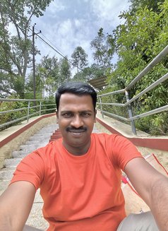 Matured Fucker - Male escort in Bangalore Photo 1 of 3