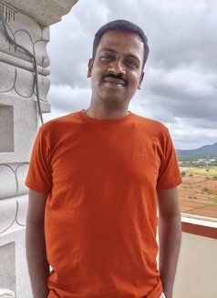 Matured Fucker - Male escort in Bangalore Photo 3 of 3
