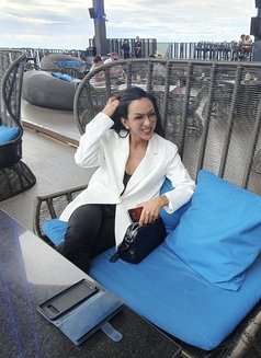 Maturemistressladyboyinpattaya - Transsexual escort in Pattaya Photo 10 of 21