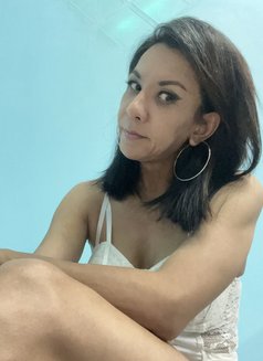 Maturemistresstransexualinpattaya - Acompañantes transexual in Pattaya Photo 11 of 15