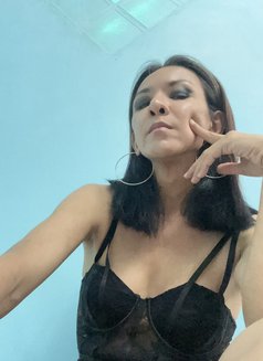 Maturemistresstransexualinpattaya - Acompañantes transexual in Pattaya Photo 12 of 15