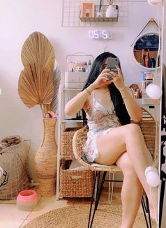 Maudi Erotic Massage - puta in Jakarta Photo 3 of 3