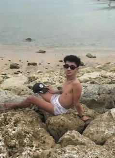 Maudrik Alzahra - Male escort in Bali Photo 8 of 9