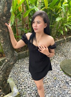 Maudy - escort in Bali Photo 6 of 6
