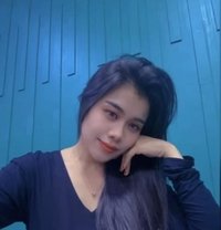 Maudy - masseuse in Surabaya