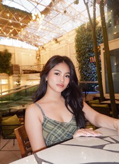 Maudy Original Visual - escort in Jakarta Photo 7 of 17