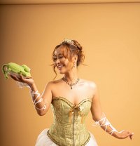 Maui at Manila - Acompañantes transexual in Makati City Photo 1 of 12