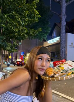 Maui at Manila - Transsexual escort in Makati City Photo 7 of 12