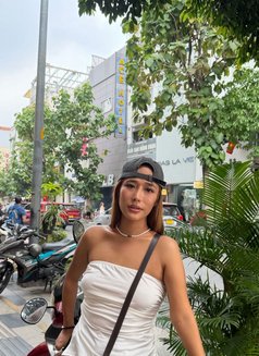 Maui at Manila - Transsexual escort in Makati City Photo 9 of 12