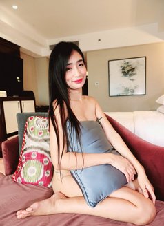 Maui - puta in Makati City Photo 9 of 9