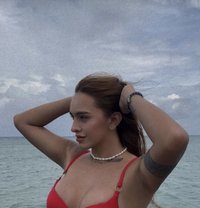 Mauiolis - Transsexual escort in Makati City