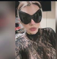 Maunifia - Acompañantes transexual in Doha