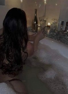 Maura - escort in Boracay Photo 12 of 12