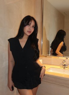 Maureen - escort in Tokyo Photo 15 of 15