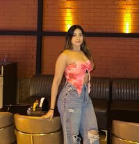 Massage sarvice & Realmeet available - puta in Kuwait
