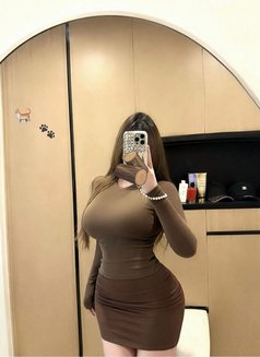 Mavis - escort in Baghdad Photo 1 of 2