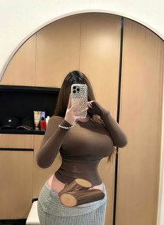 Mavis - escort in Baghdad Photo 2 of 2