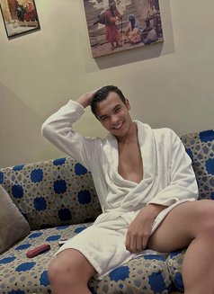 Mavrick - Male escort in Cairo Photo 3 of 11