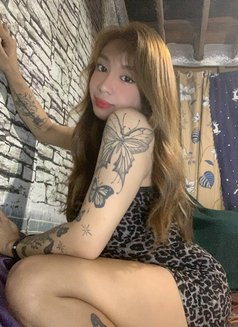 Mawi - Transsexual escort in Manila Photo 5 of 17