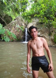 Max at Your Service Doing Cam Show/video - Male escort in Manila Photo 8 of 8