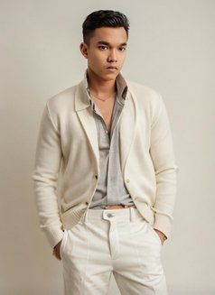 Max Balines - Male escort in Kuala Lumpur Photo 4 of 5