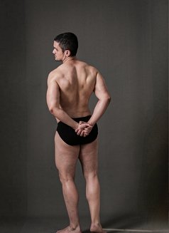 Max Big Ass - Male escort in London Photo 15 of 30