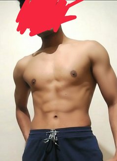 Max - masseur in Ahmedabad Photo 1 of 1