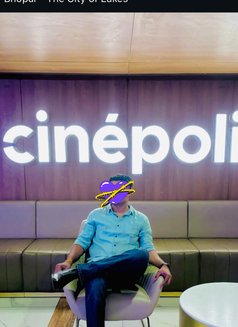Raman - Male escort in Bhopal Photo 5 of 6