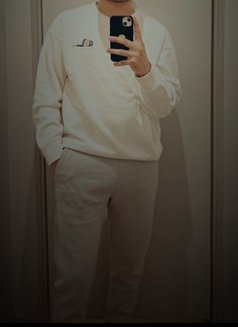 MAX - Male escort in New Delhi Photo 3 of 4
