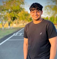 Max - Male escort in New Delhi