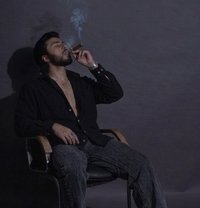 Max - Male dominatrix in New Delhi