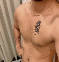 Max - Male dominatrix in New Delhi