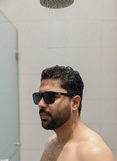 Max - Male escort in Kuala Lumpur Photo 3 of 3