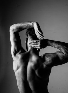 Max Night - Acompañantes masculino in Bangkok Photo 16 of 26