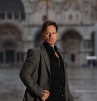 Max Night - Male escort in Bali