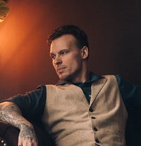 Max Night - Male escort in Seoul